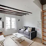 Charming Studio Near Les Halles - Mobility Lease