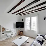 Charming Studio Near Les Halles - Mobility Lease