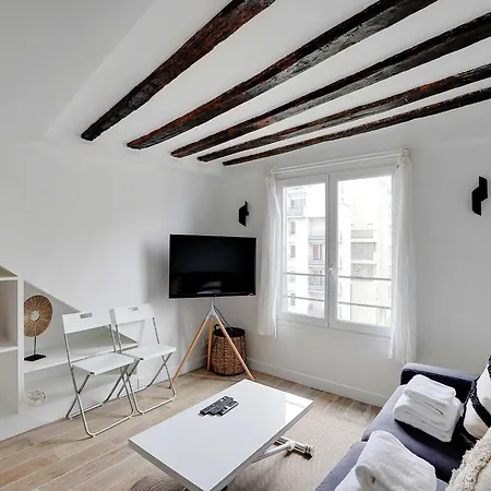 Holiday home Charming Near Les Halles - Mobility Lease