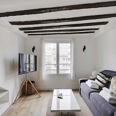 Holiday home Charming Near Les Halles - Mobility Lease