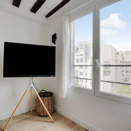 Charming Near Les Halles - Mobility Lease Holiday home